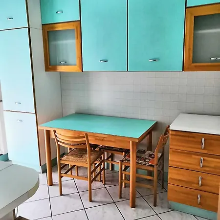 Ampio Bilocale Con Terrazzo